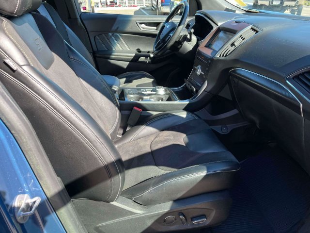 Certified 2019 Ford Edge ST w/ Cold Weather Package AWD/4WD image 25