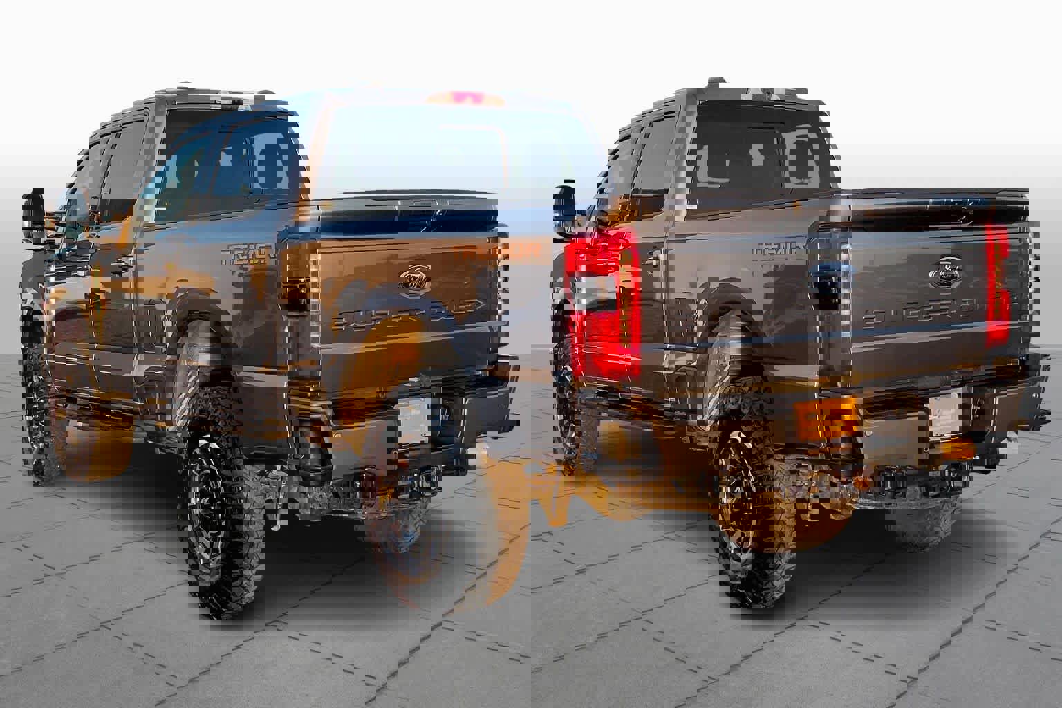 Certified 2023 Ford F250 Lariat w/ Lariat Ultimate Package image 4