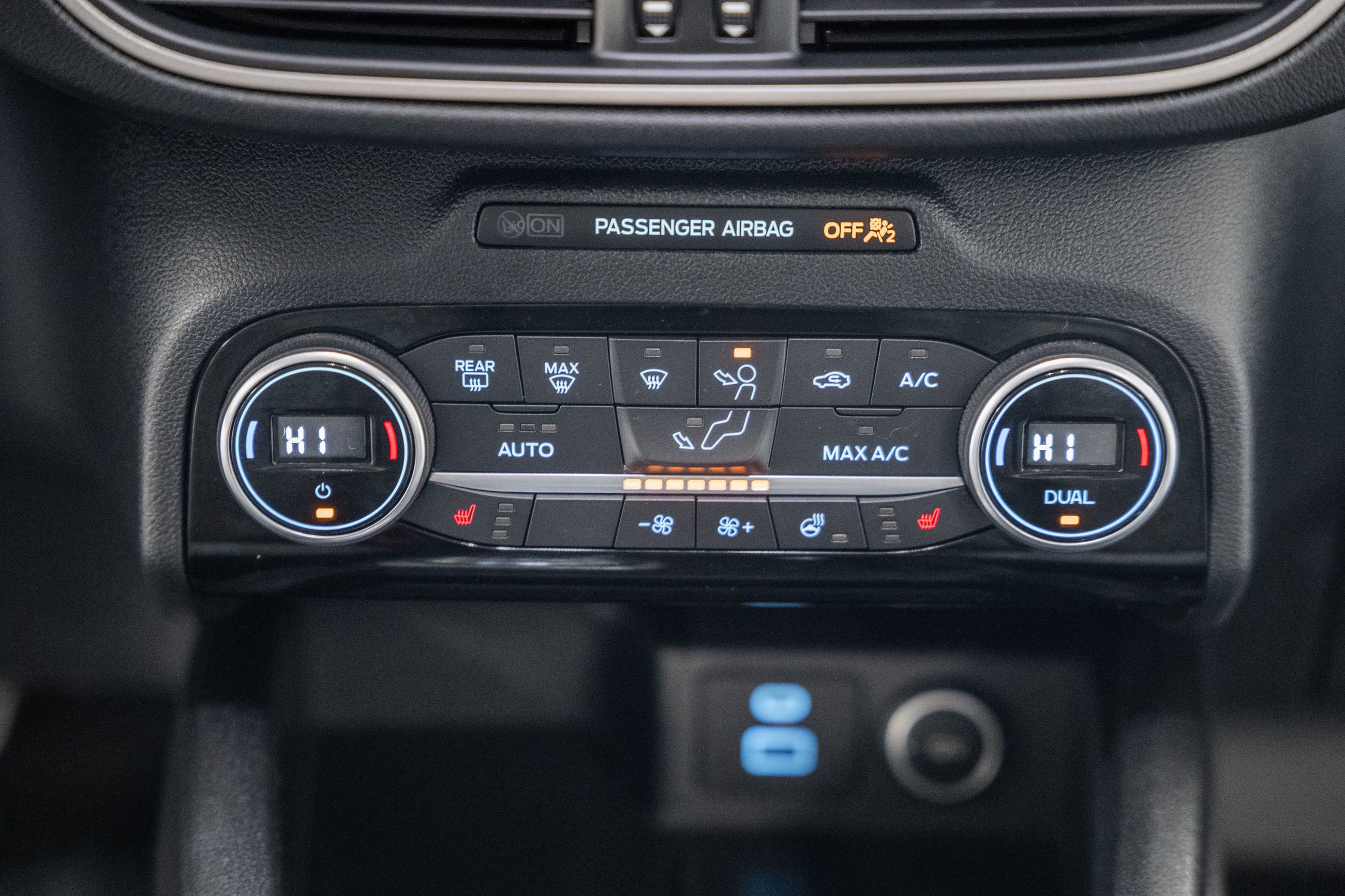 Certified 2021 Ford Escape SE w/ SE Sport Appearance Package image 30