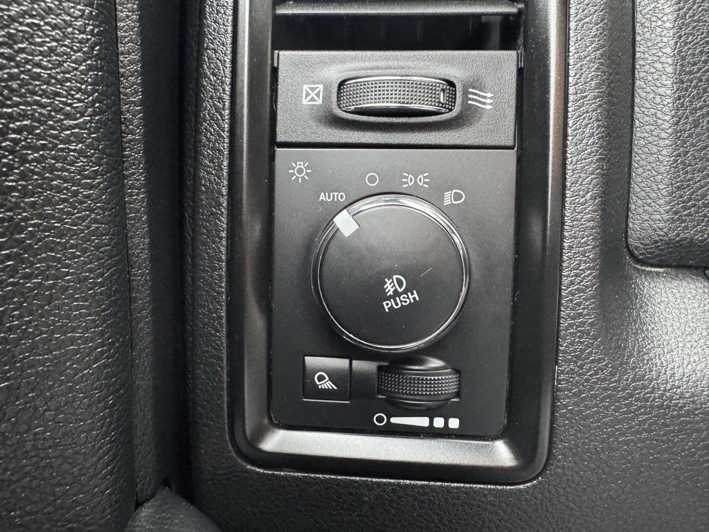 Used 2017 RAM 1500 Rebel w/ Luxury Group image 40