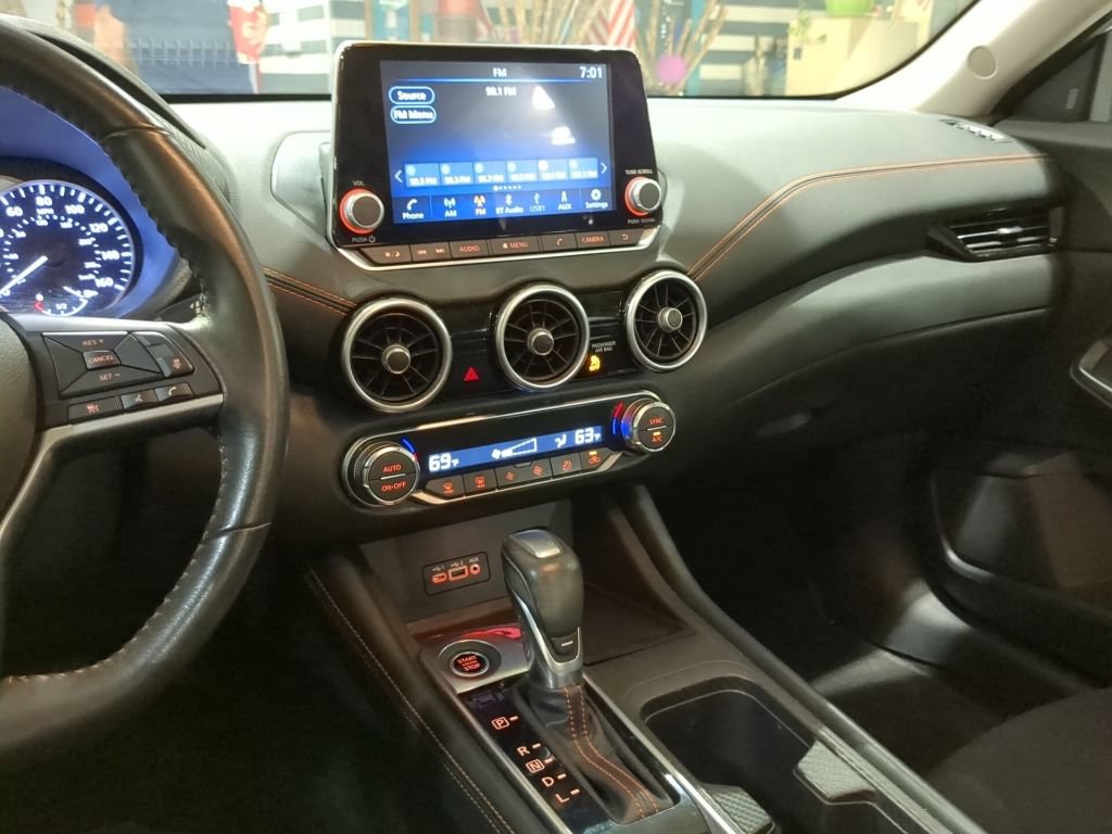 Used 2022 Nissan Sentra SR w/ Lighting Package FWD image 13