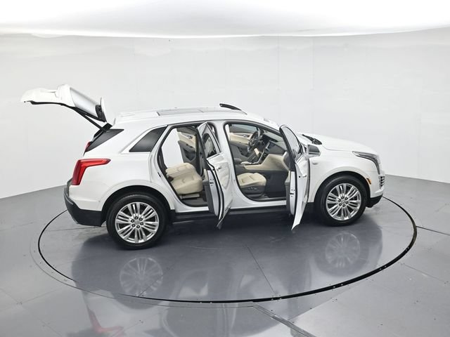 Used 2017 Cadillac XT5 Premium Luxury FWD image 53