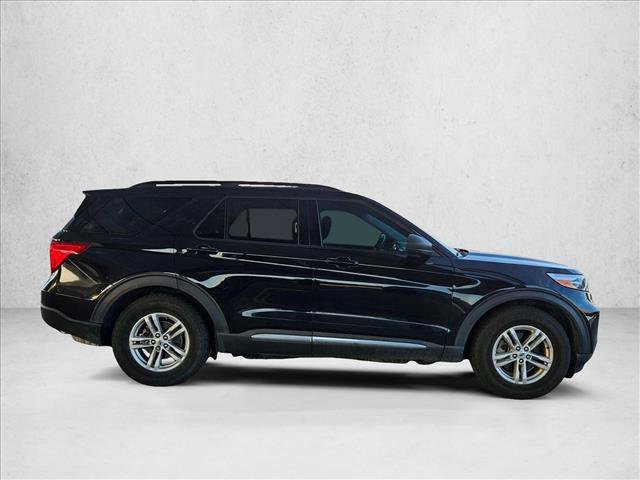 Certified 2023 Ford Explorer XLT RWD image 4