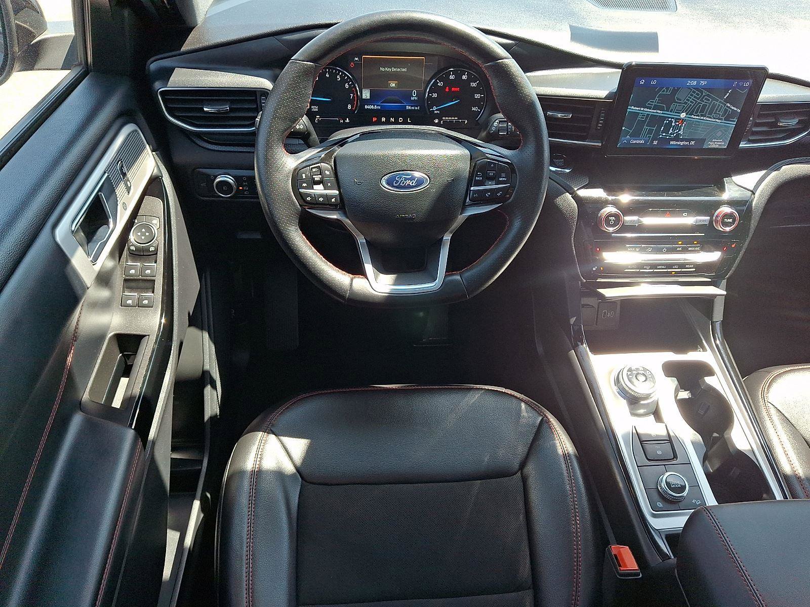 Certified 2022 Ford Explorer ST-Line w/ Class IV Trailer Tow Package AWD/4WD image 11