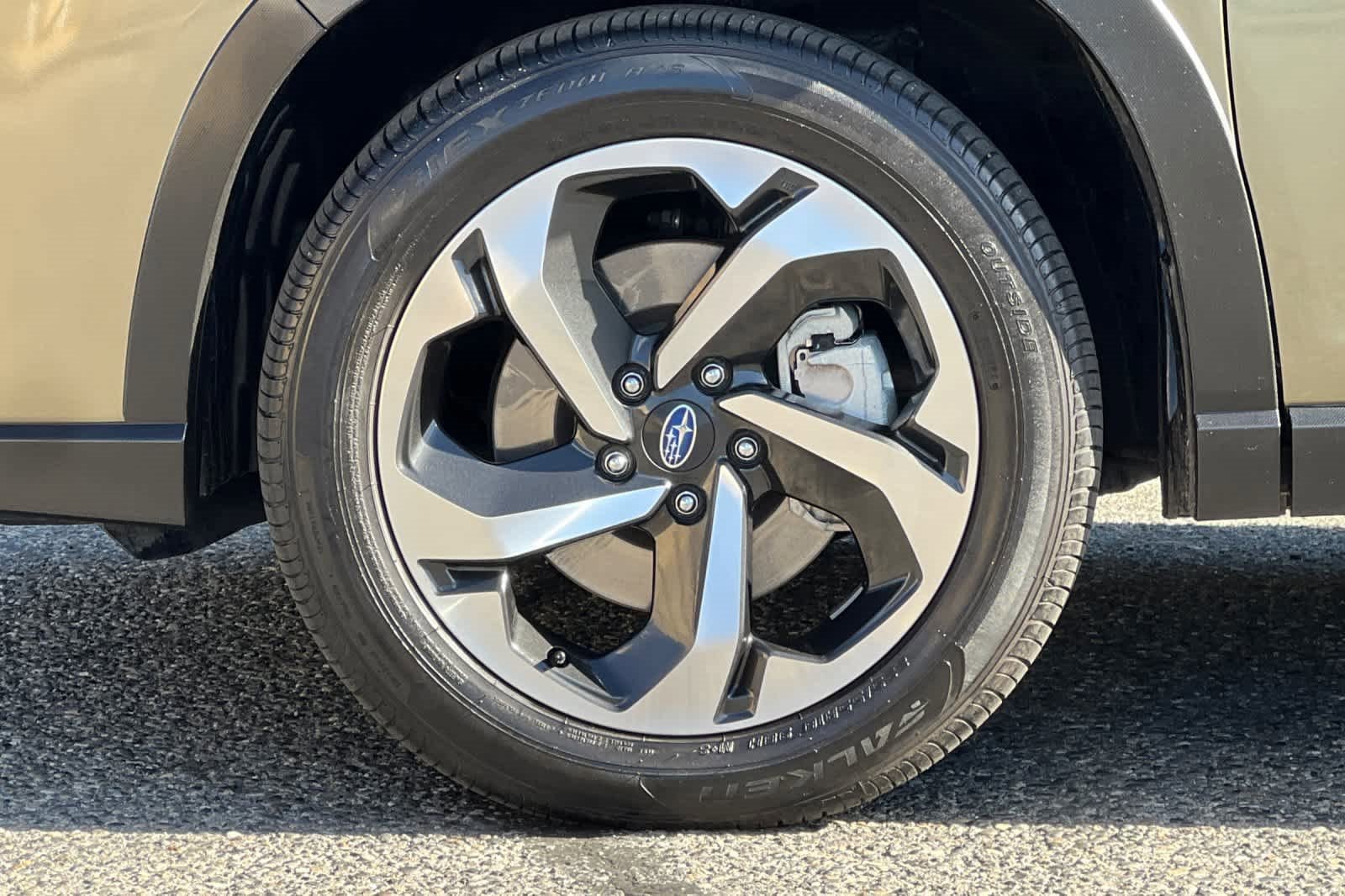 Used 2024 Subaru Forester Touring w/ Pop Package 2 image 28