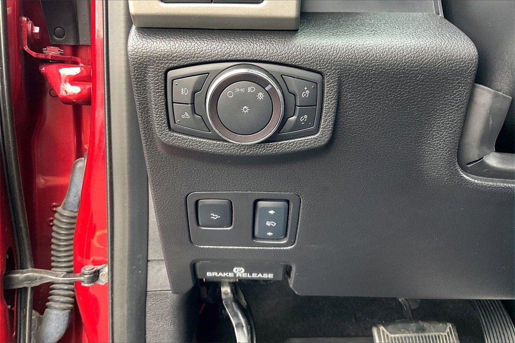 Certified 2017 Ford F250 Lariat w/ Lariat Ultimate Package image 35