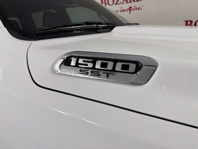 Used 2025 RAM 1500 Laramie AWD/4WD image 18