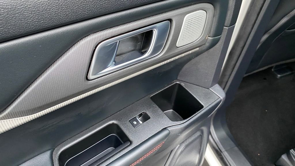 Certified 2025 Ford Explorer ST image 19