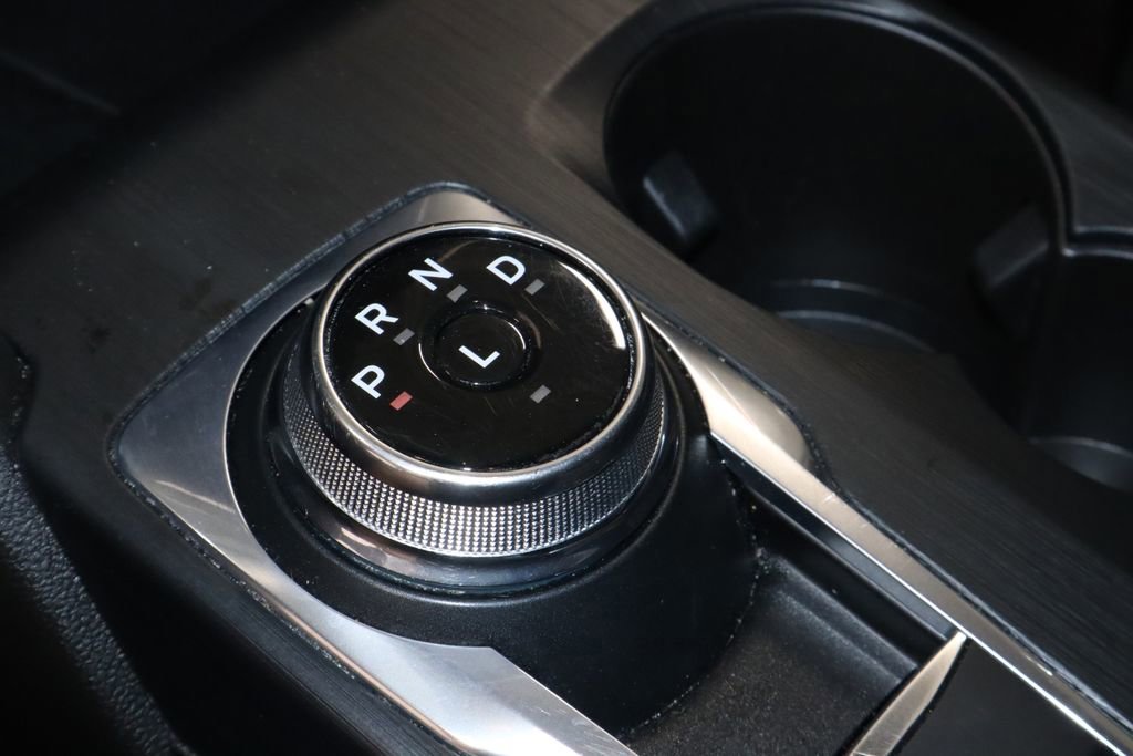 Certified 2025 Ford Escape ST-Line AWD/4WD image 31