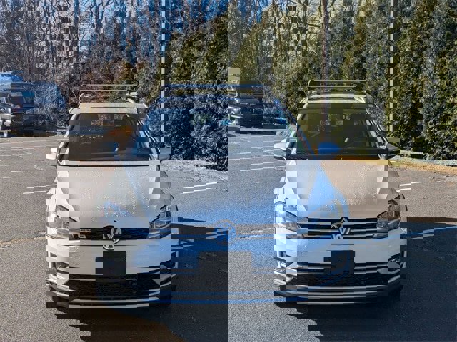 Used 2019 Volkswagen Golf Alltrack SE image 8