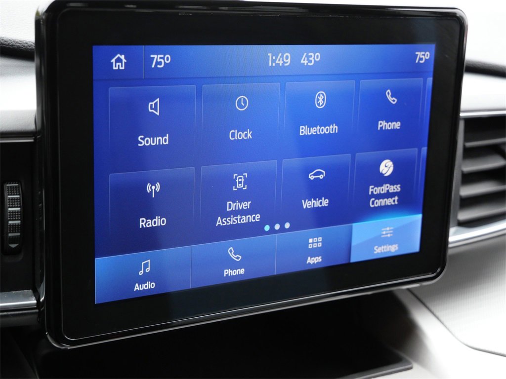 Certified 2022 Ford Explorer XLT w/ Equipment Group 202A image 19