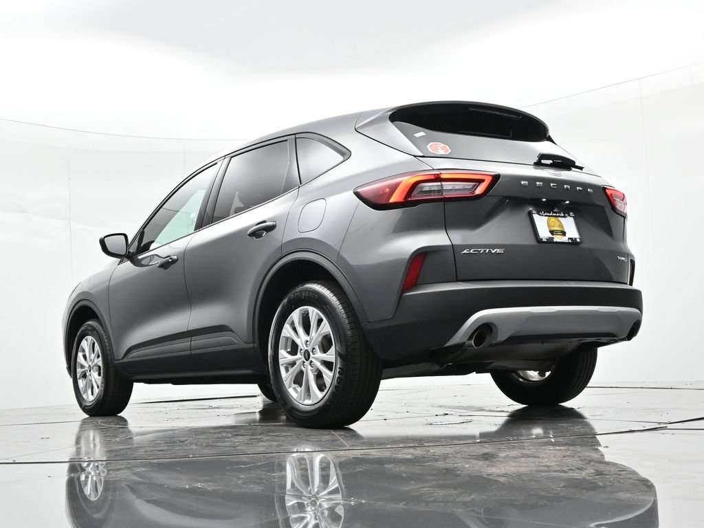 Certified 2025 Ford Escape Active AWD/4WD image 27