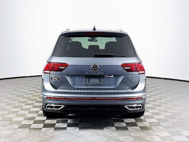 Used 2022 Volkswagen Tiguan SEL R-Line AWD/4WD image 6