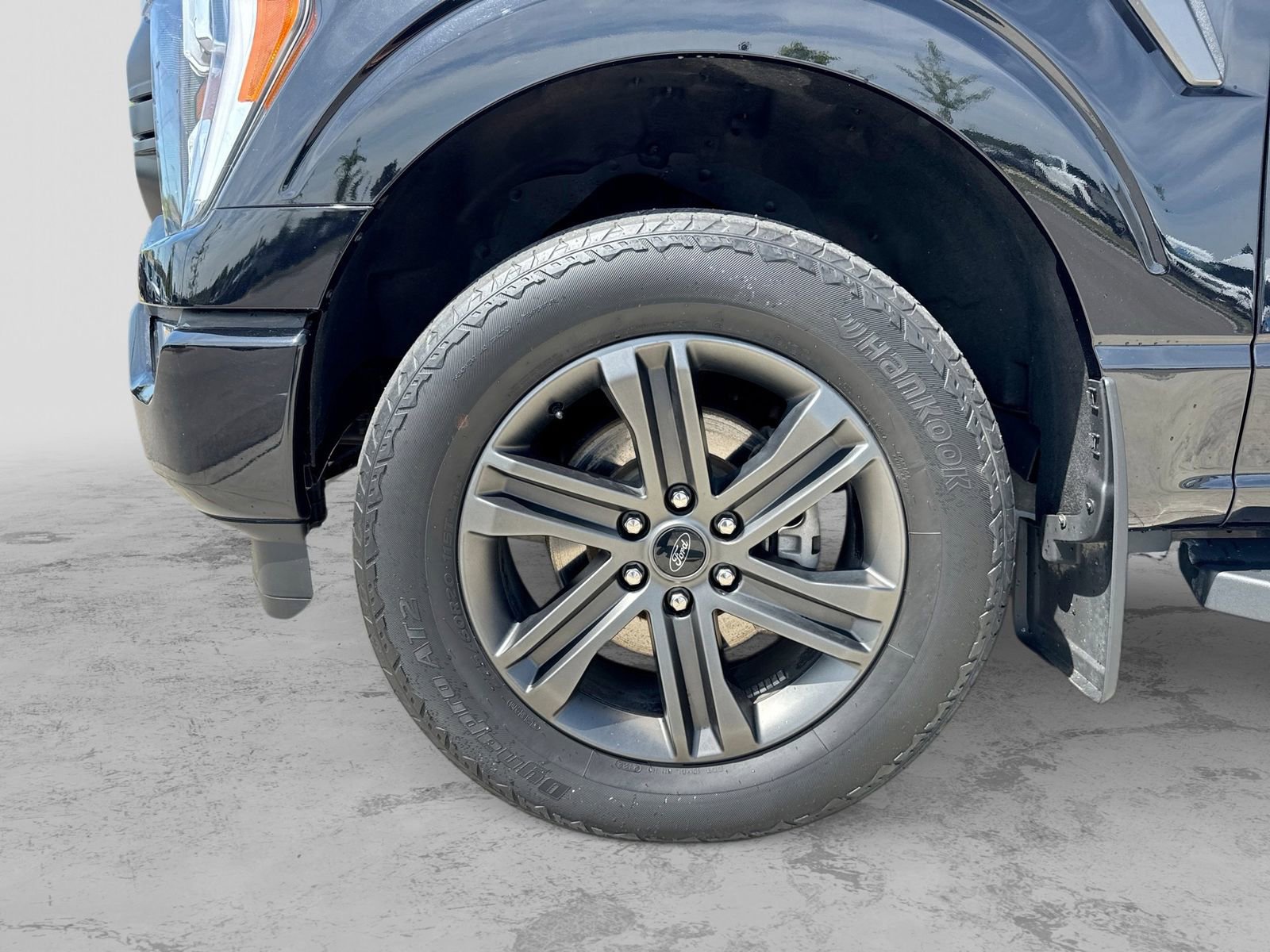 Certified 2022 Ford F150 XLT w/ Equipment Group 302A High AWD/4WD image 17