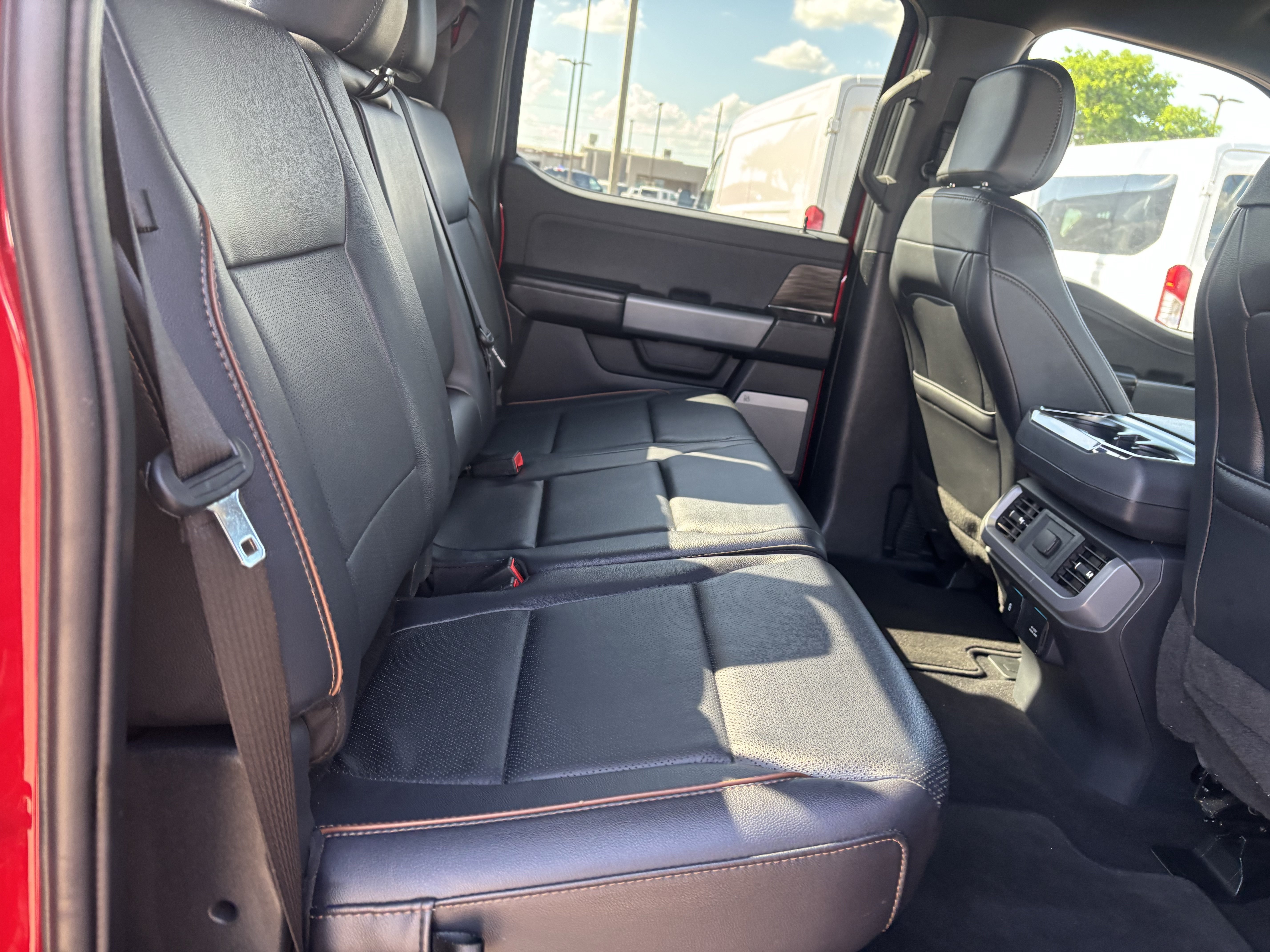 Certified 2024 Ford F150 Lariat w/ Tow/Haul Package AWD/4WD image 22