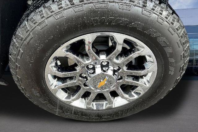 Used 2026 Chevrolet Silverado 2500 LTZ w/ LTZ Convenience Package AWD/4WD image 35
