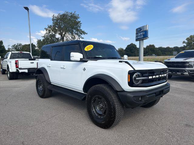 Certified 2025 Ford Bronco Outer Banks w/ Sasquatch Package AWD/4WD image 3