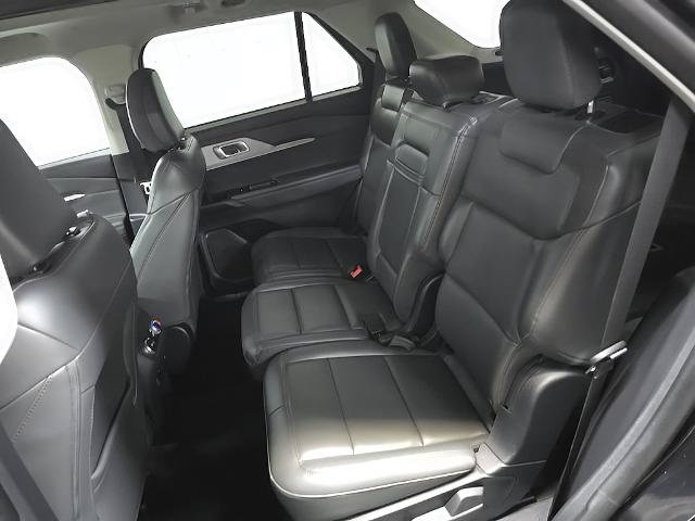 Certified 2025 Ford Explorer Active w/ Active Comfort Package AWD/4WD image 34