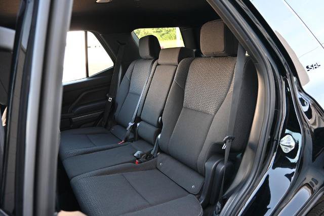 Used 2025 Toyota 4Runner SR5 AWD/4WD image 25
