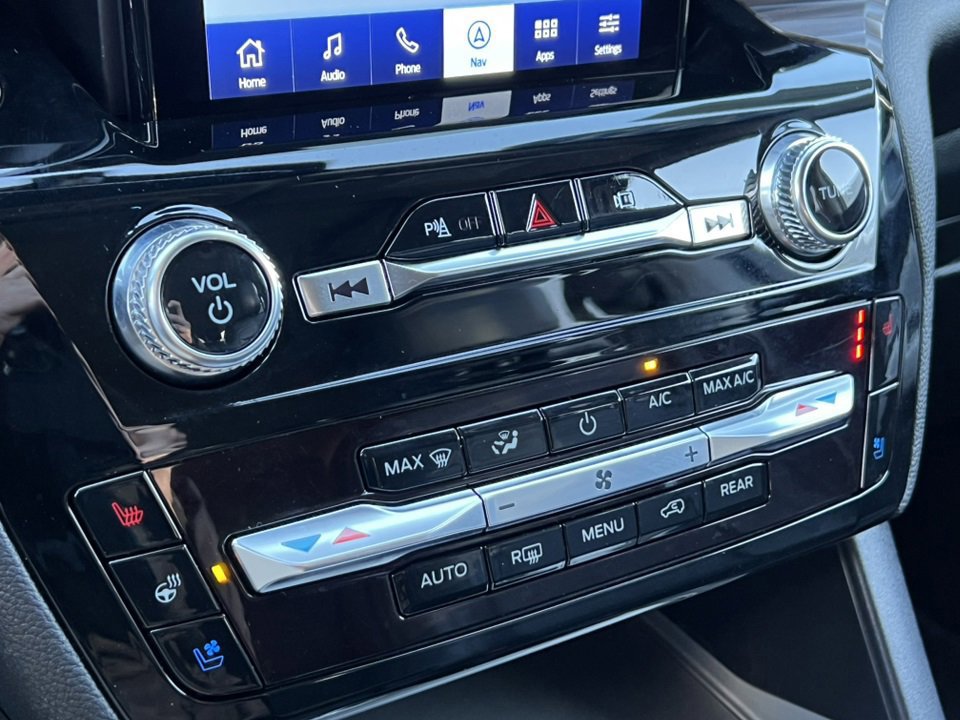 Certified 2023 Ford Explorer Limited w/ Limited Technology Package image 29