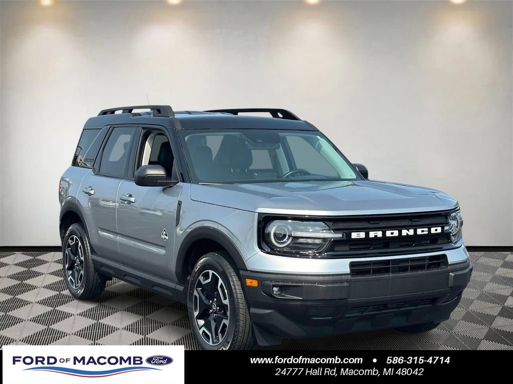 Certified 2023 Ford Bronco Sport Outer Banks AWD/4WD image 1