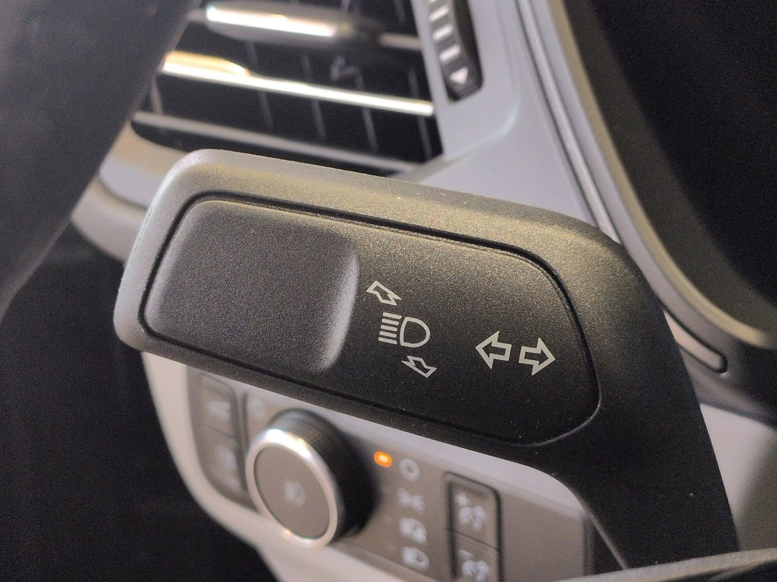 Certified 2025 Ford Escape SE image 29