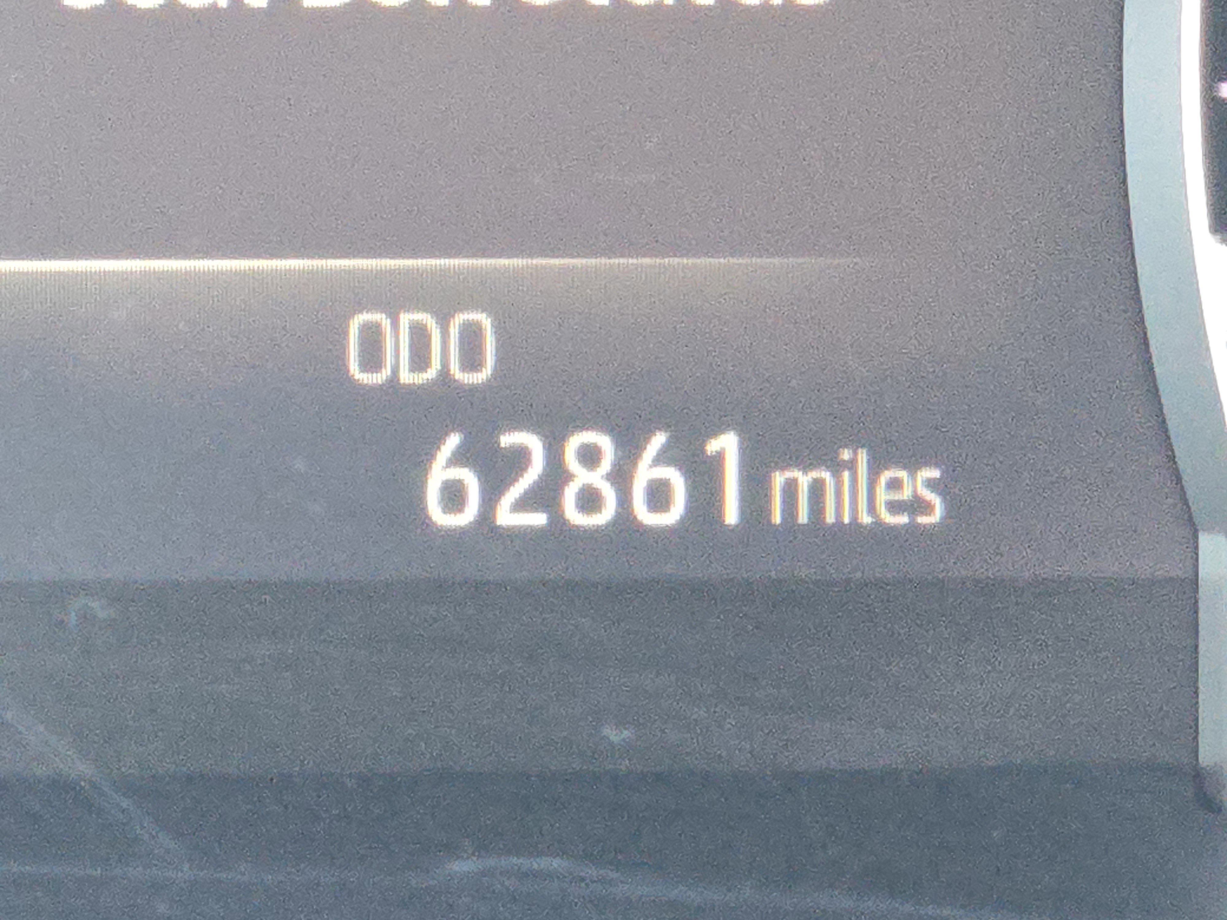 Used 2022 Toyota Highlander XLE AWD/4WD image 13