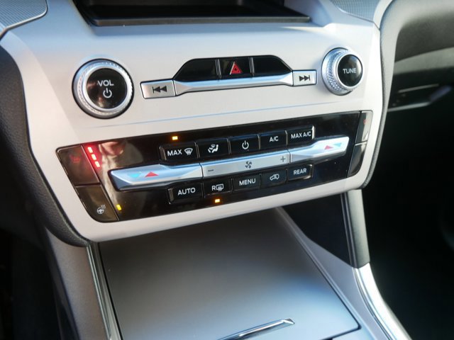 Certified 2023 Ford Explorer XLT w/ Equipment Group 202A image 27