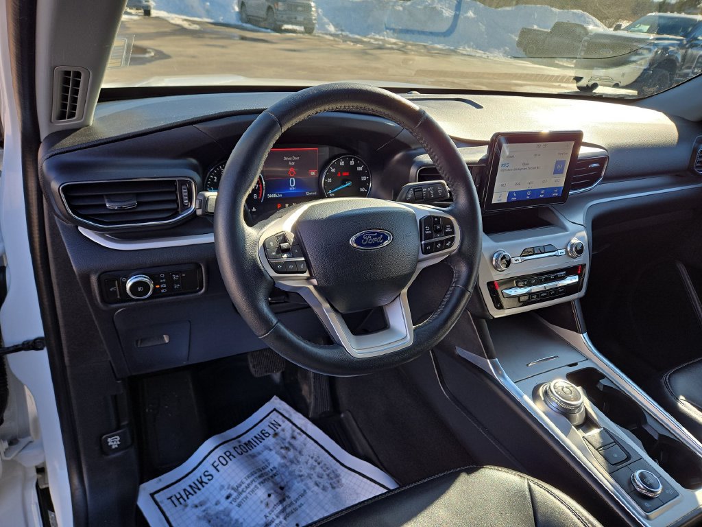 Certified 2023 Ford Explorer XLT w/ Equipment Group 202A AWD/4WD image 7