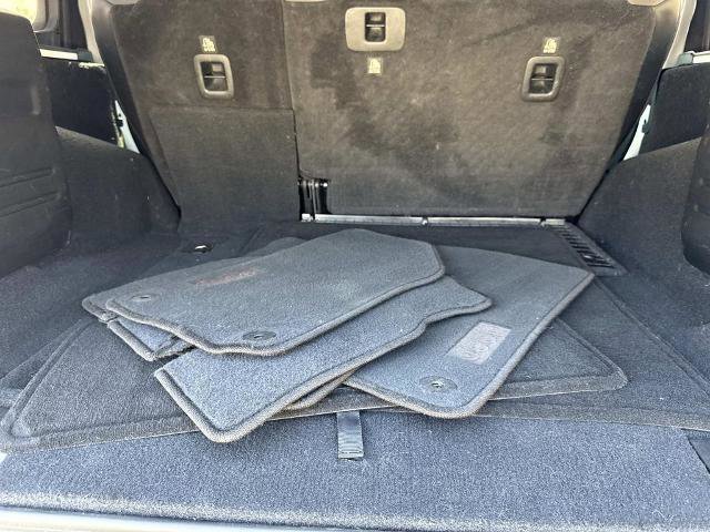 Used 2018 Jeep Wrangler Unlimited Sahara AWD/4WD image 8