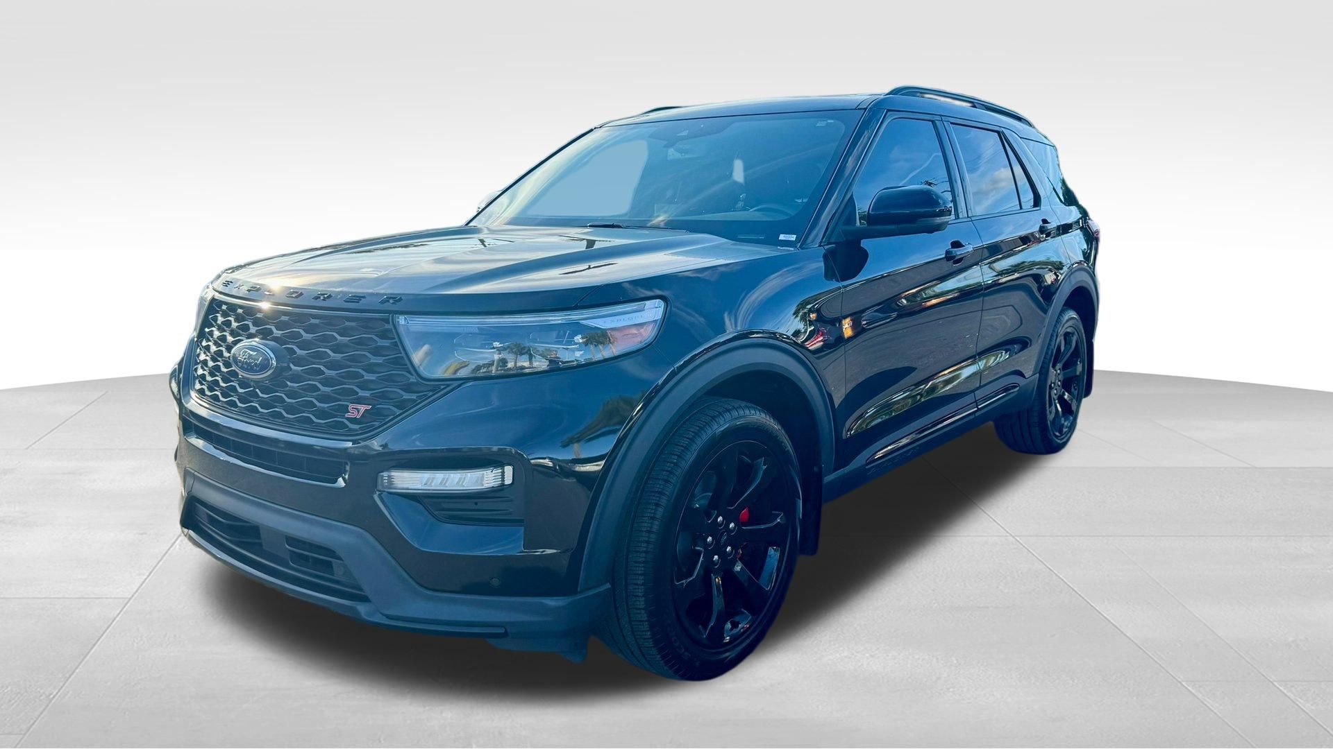 Certified 2023 Ford Explorer ST w/ Technology Package image 19