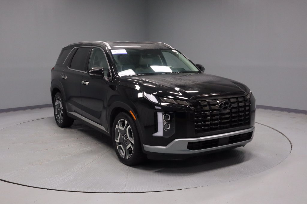 Used 2024 Hyundai Palisade Limited AWD/4WD image 1