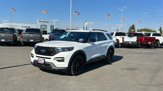 Certified 2024 Ford Explorer ST w/ Equipment Group 401A AWD/4WD image 8
