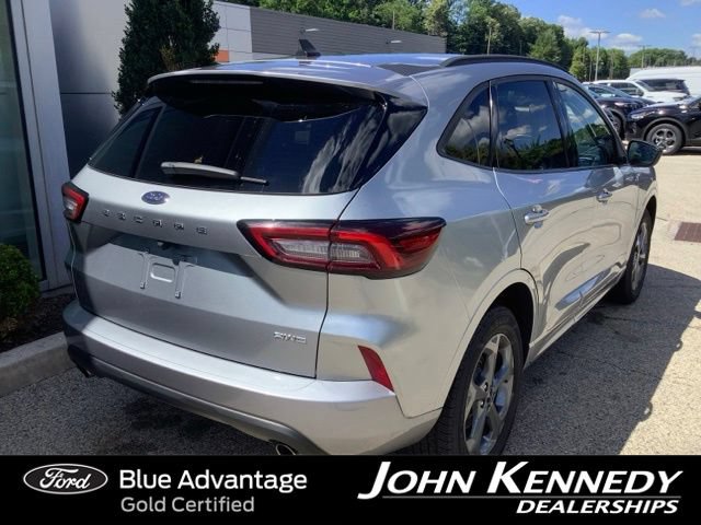 Certified 2024 Ford Escape ST-Line AWD/4WD image 3