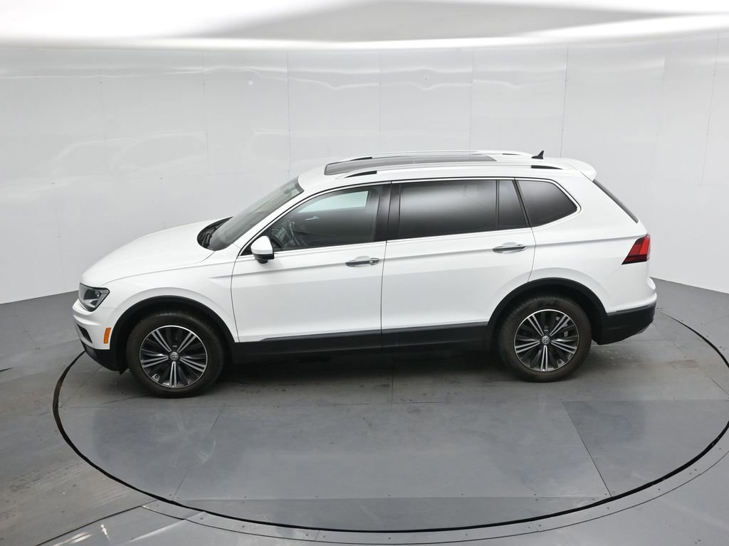 Used 2018 Volkswagen Tiguan SEL w/ 3rd Row Seat Package image 22