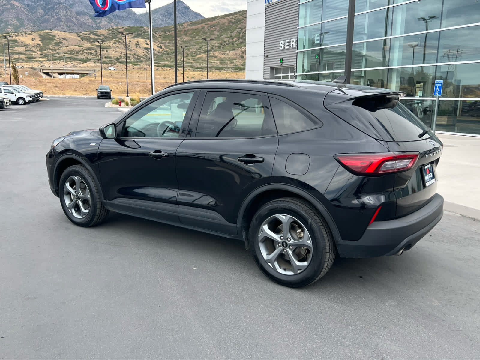 Certified 2025 Ford Escape ST-Line Select AWD/4WD image 11