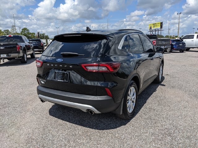 Certified 2023 Ford Escape Active w/ Tech Pack #2 FWD image 4