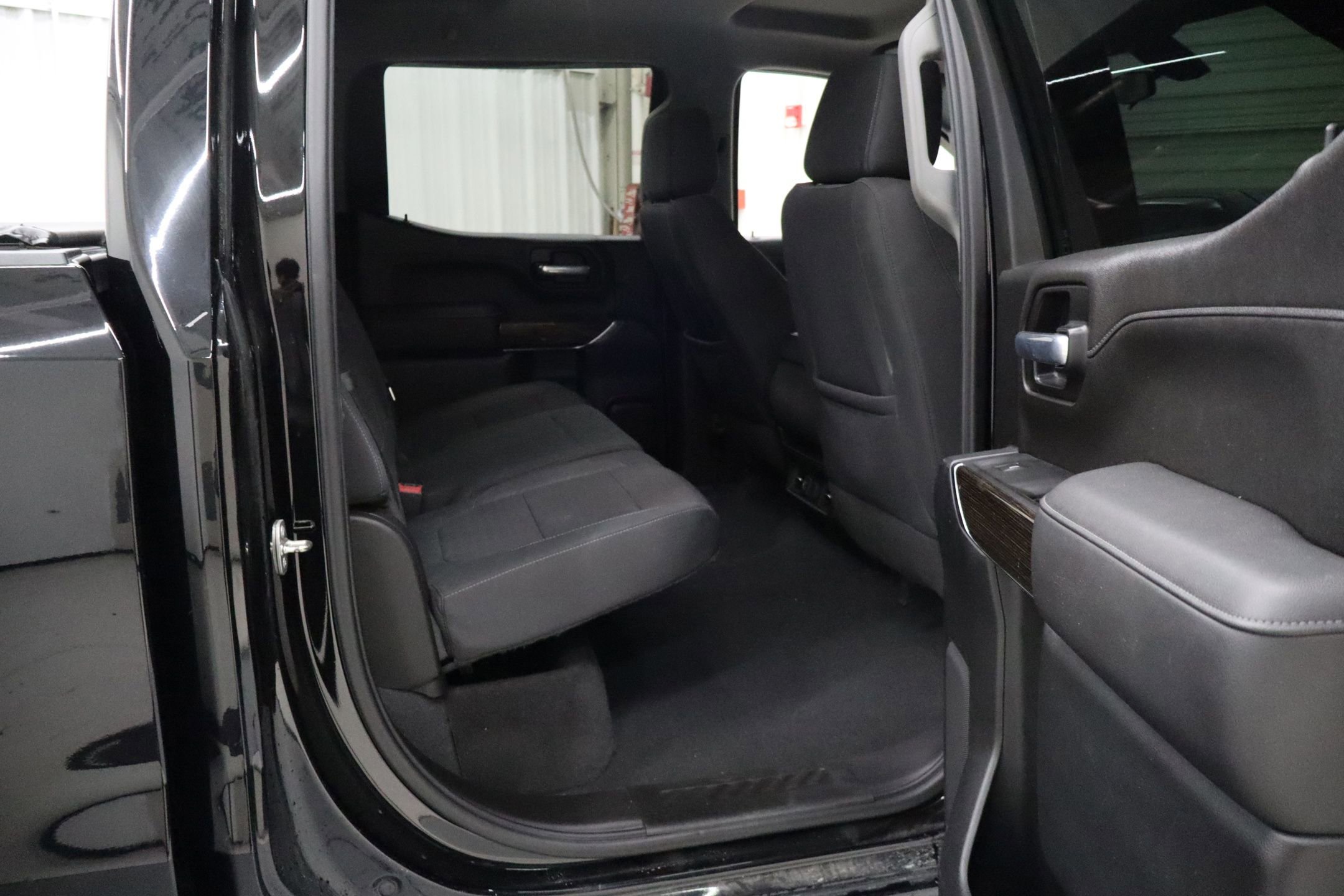 Used 2021 GMC Sierra 1500 SLE w/ Preferred Package AWD/4WD image 28