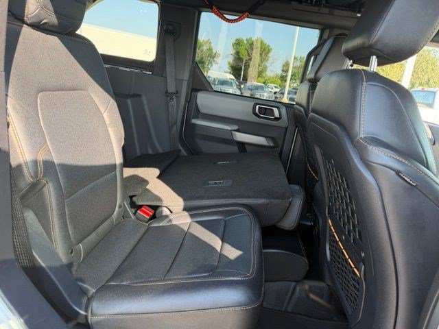 Certified 2023 Ford Bronco Badlands w/ Sasquatch Package AWD/4WD image 31