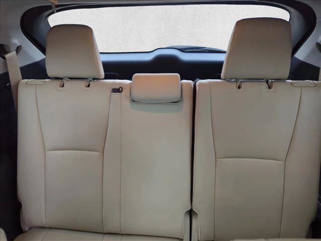 Used 2024 Toyota Highlander Limited image 22