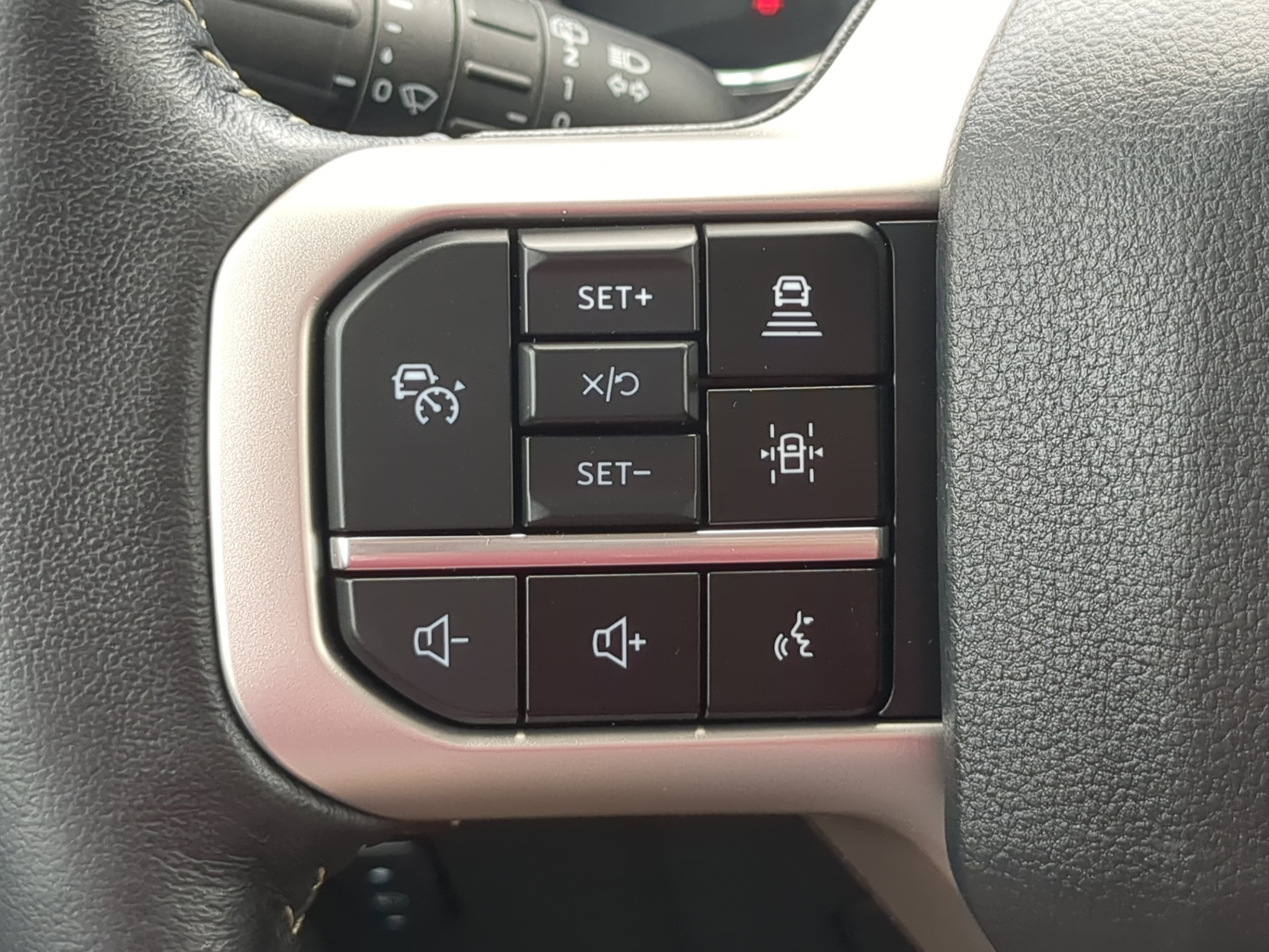 Certified 2024 Ford Expedition Max XLT RWD image 24