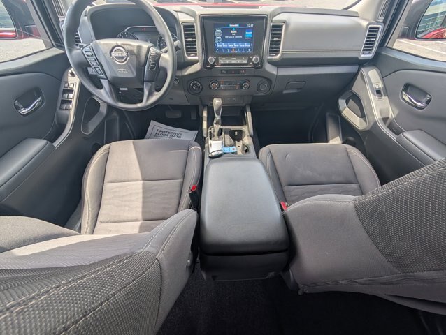 Used 2024 Nissan Frontier SV AWD/4WD image 26