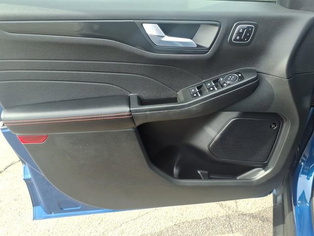 Certified 2023 Ford Escape ST-Line Select w/ Tech Pack #2 image 15
