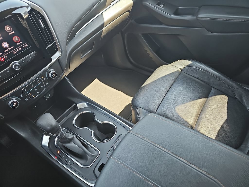 Used 2021 Chevrolet Traverse LS FWD image 25