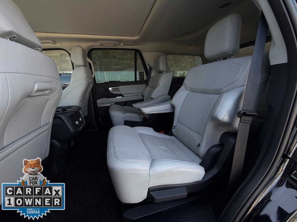 Certified 2025 Ford Expedition Platinum w/ Driver's Package AWD/4WD image 22