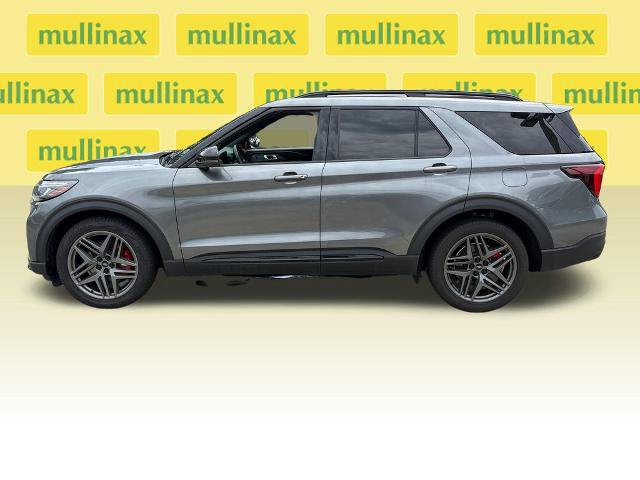 Certified 2025 Ford Explorer ST AWD/4WD image 12