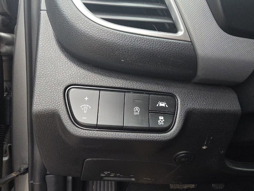 Used 2023 Kia Seltos LX image 15