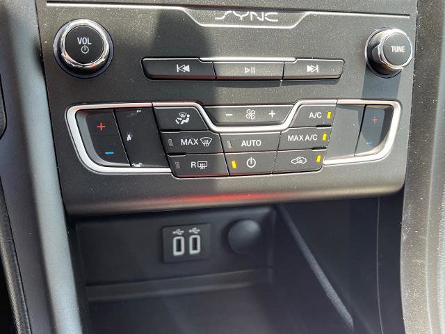 Certified 2019 Ford Fusion SE w/ Equipment Group 151A FWD image 14
