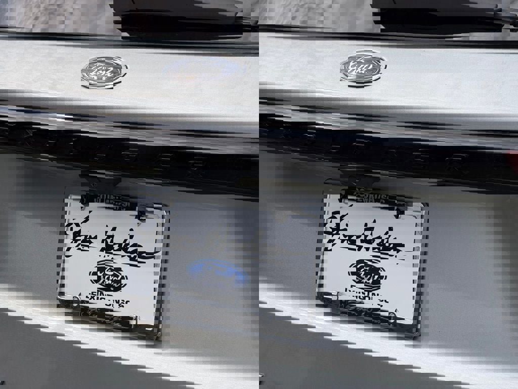 Certified 2025 Ford Explorer Platinum w/ Ultimate Package image 21