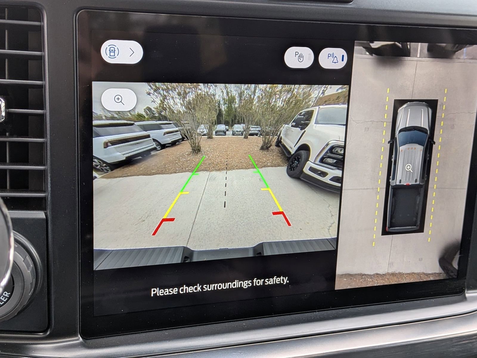 Certified 2026 Ford F250 Lariat w/ Black Appearance Package image 13